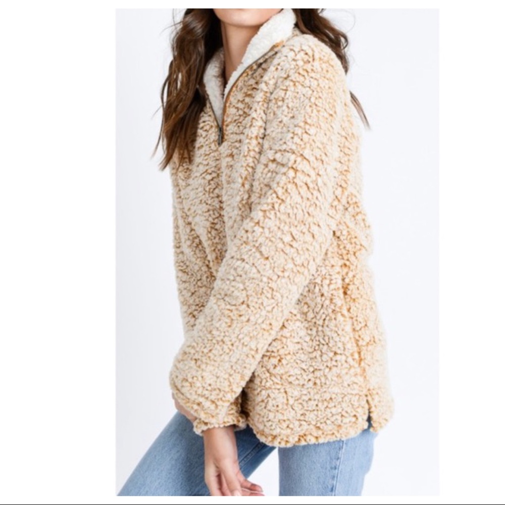 ✨LAST ONE✨Sherpa soft zip pull over - Picture 6 of 8